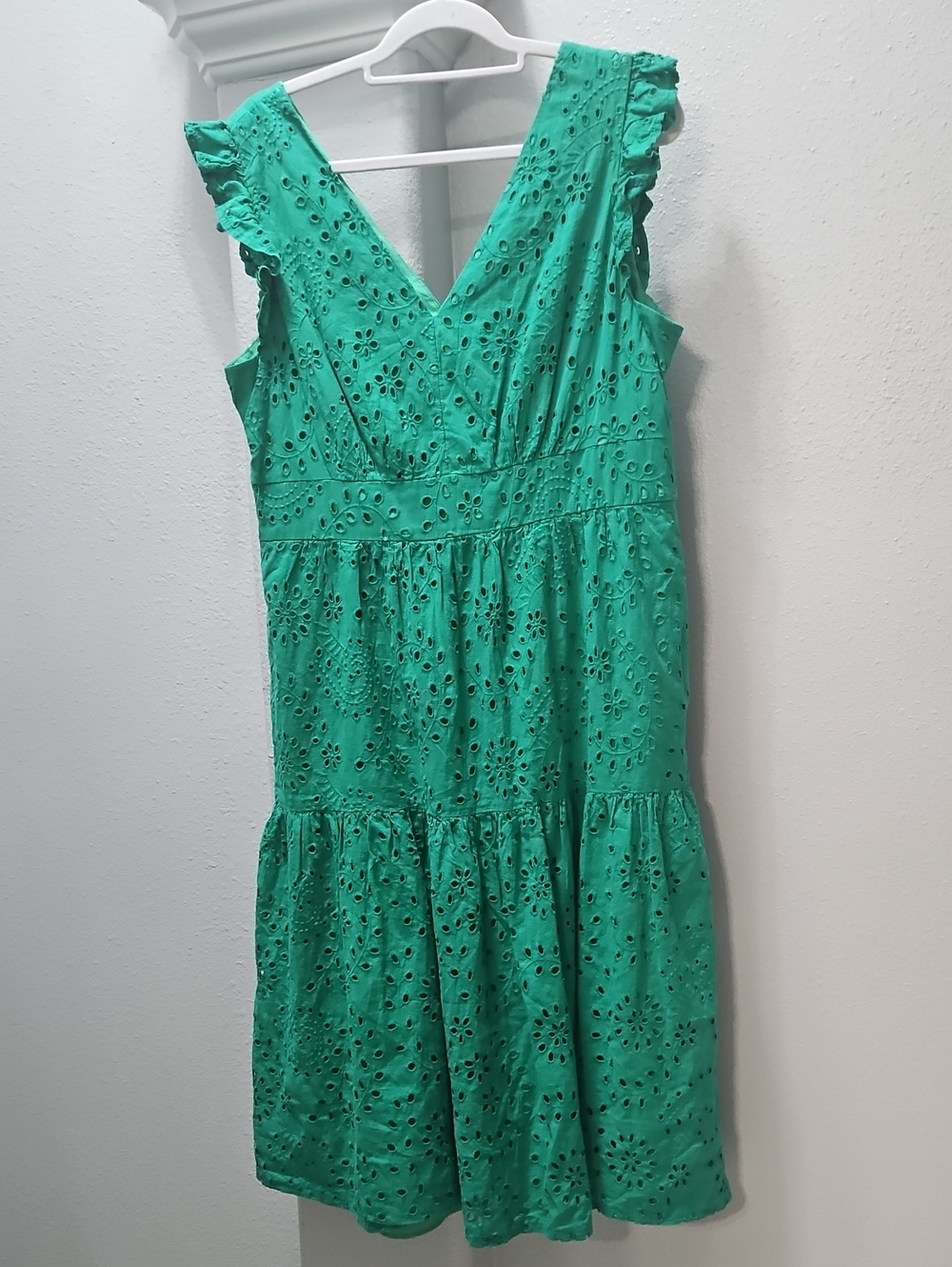 Maggy London Emerald Eyelet V-Neck Tiered Dress